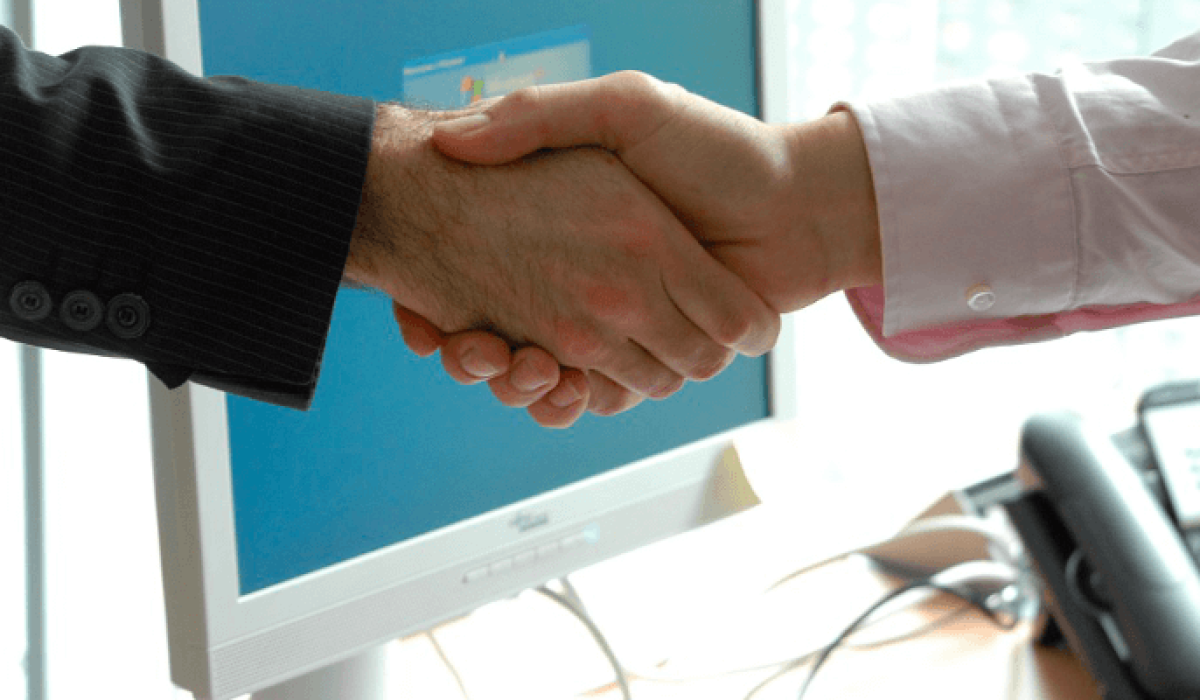 10-Habits-of-Ultra-Likeable-Leaders